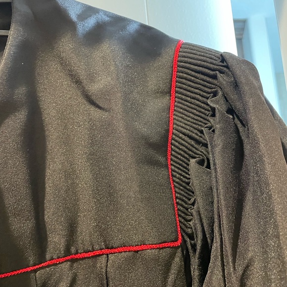 USC University of Southern California Graduation Gown Undergraduate - Picture 6 of 9